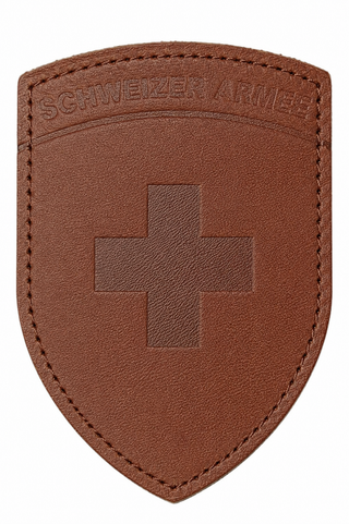 Leder Badge mit Schweizer Kreuz und geprägtem Schriftzug „Schweizer Armee“, hochwertiger Lederpatch für Kleidung und Accessoires.